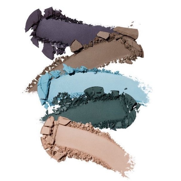 MORPHE Matte Essentials 9C Artistry Eyeshadow Palette - Picture 6 of 8